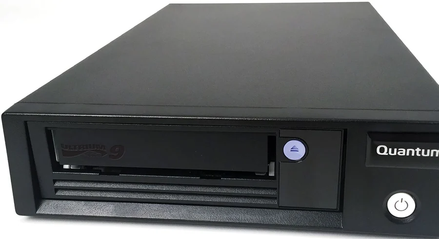 Quantum LTO tabletop tape drive